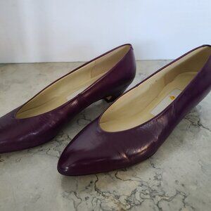 Liz Claiborne Purple Leather Pointed Round Toe Kitten Heels